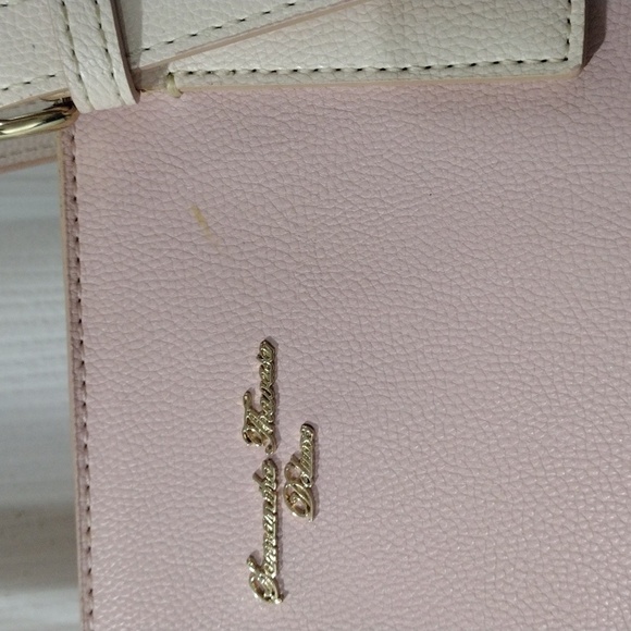 Samantha Thavasa Deluxe Blush Pink Leather Shoulder Bag – Elegant & Like New - Picture 5 of 13
